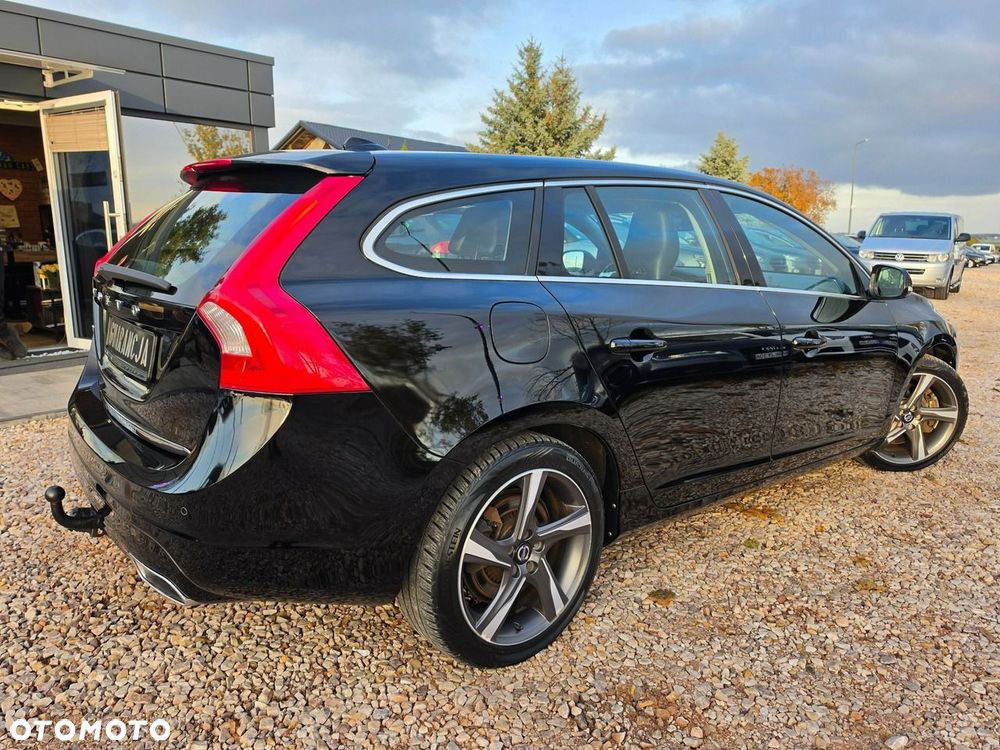 Volvo V60 D6 AWD Plug-in Hybrid Summum - 19