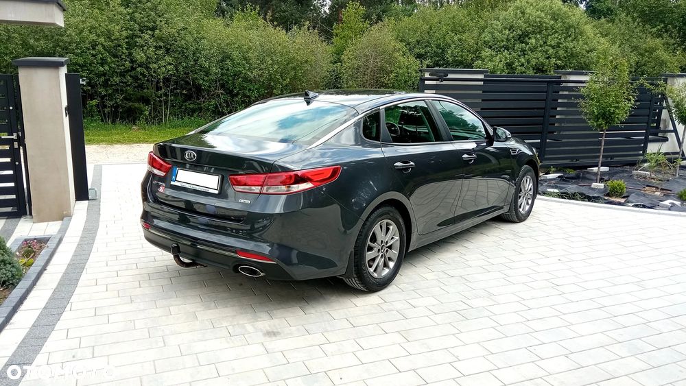 Kia Optima - 14