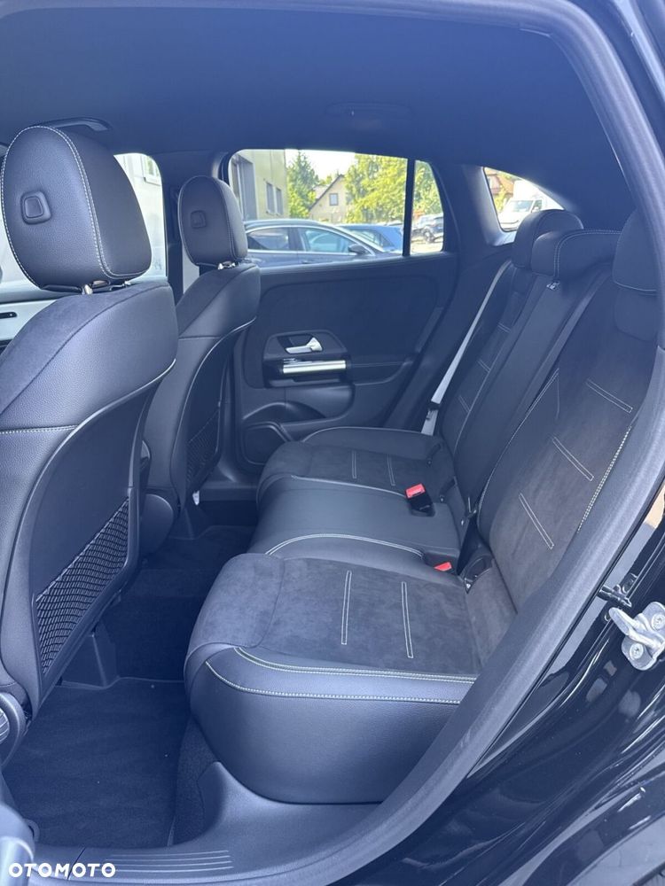Mercedes-Benz GLA 200 mHEV AMG Line 7G-DCT - 28
