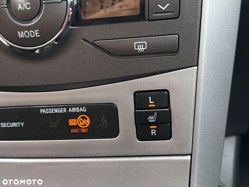 Toyota Corolla 1.6 Premium - 28