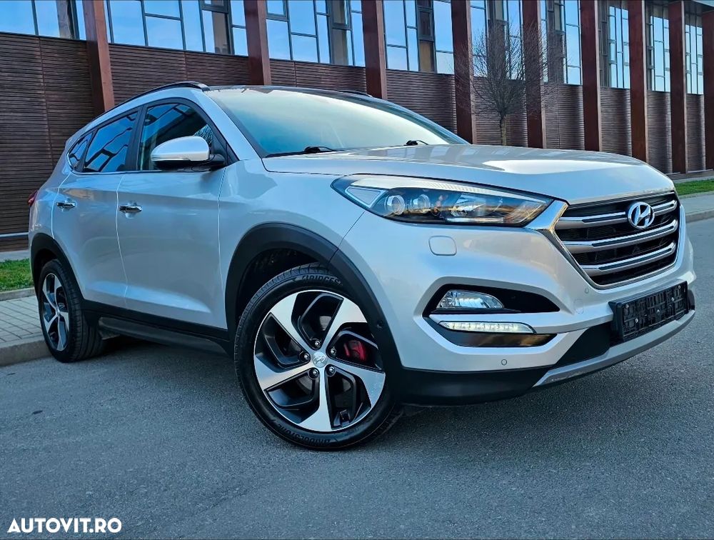 Hyundai Tucson 2.0 CRDI 4WD Automatik Premium - 25