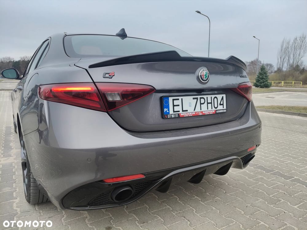 Alfa Romeo Giulia 2.0 Turbo Veloce Q4 - 10