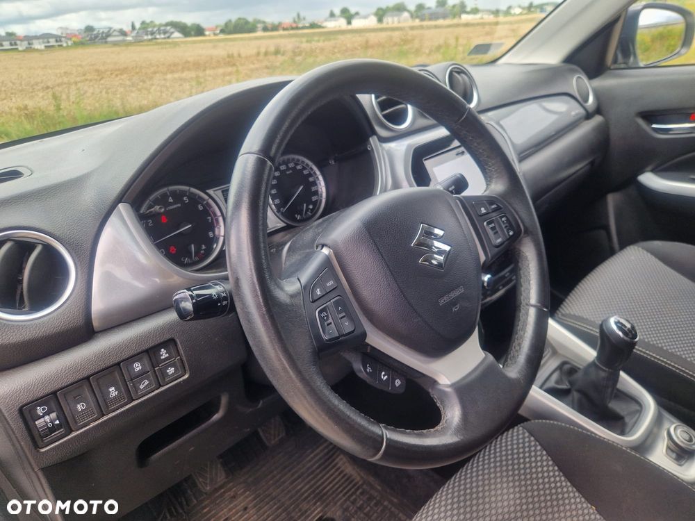 Suzuki Vitara 1.6 XLED 2WD - 13