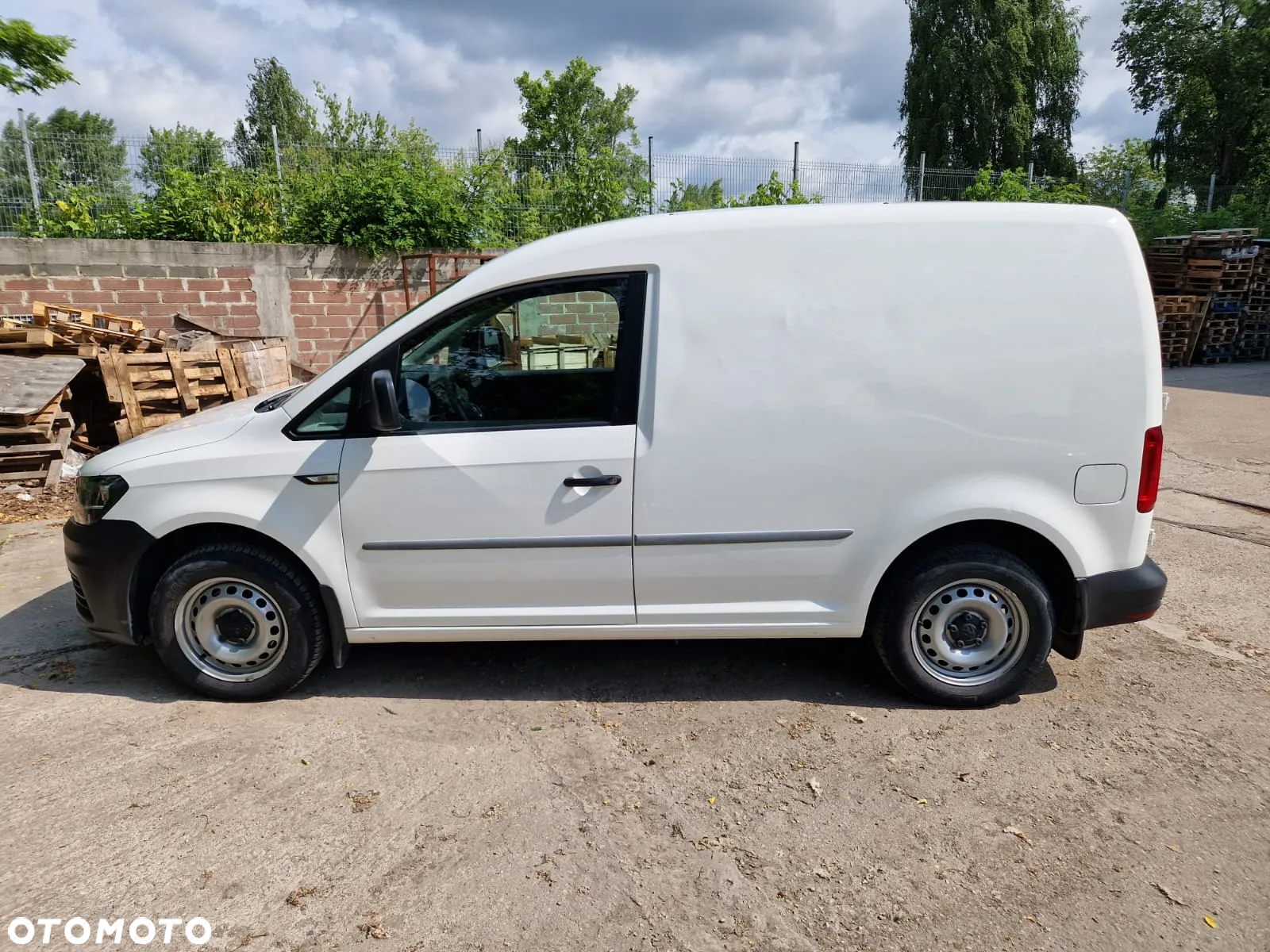 Volkswagen CADDY - 16