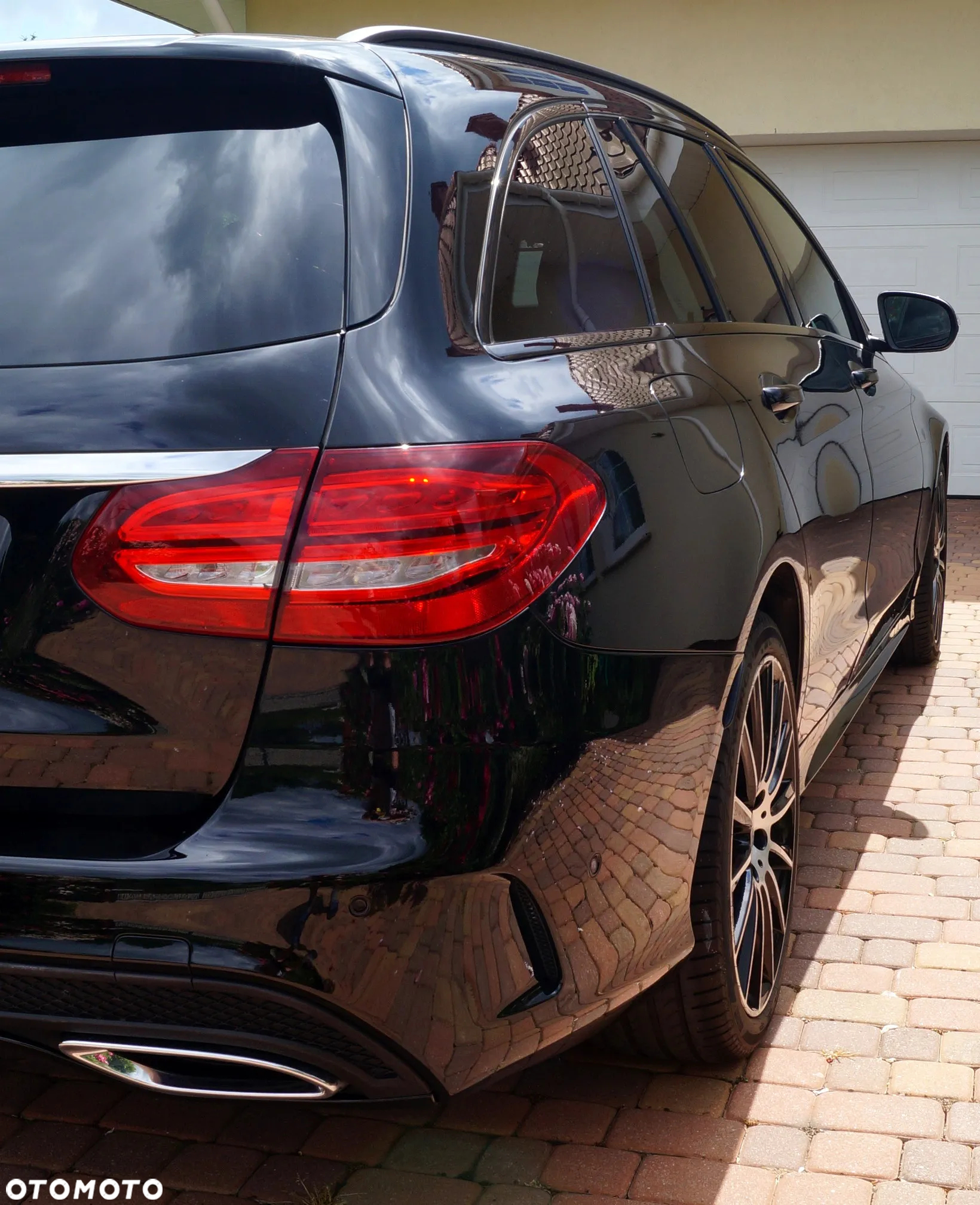 Mercedes-Benz Klasa C 250 d 4Matic T 9G-TRONIC AMG Line - 13