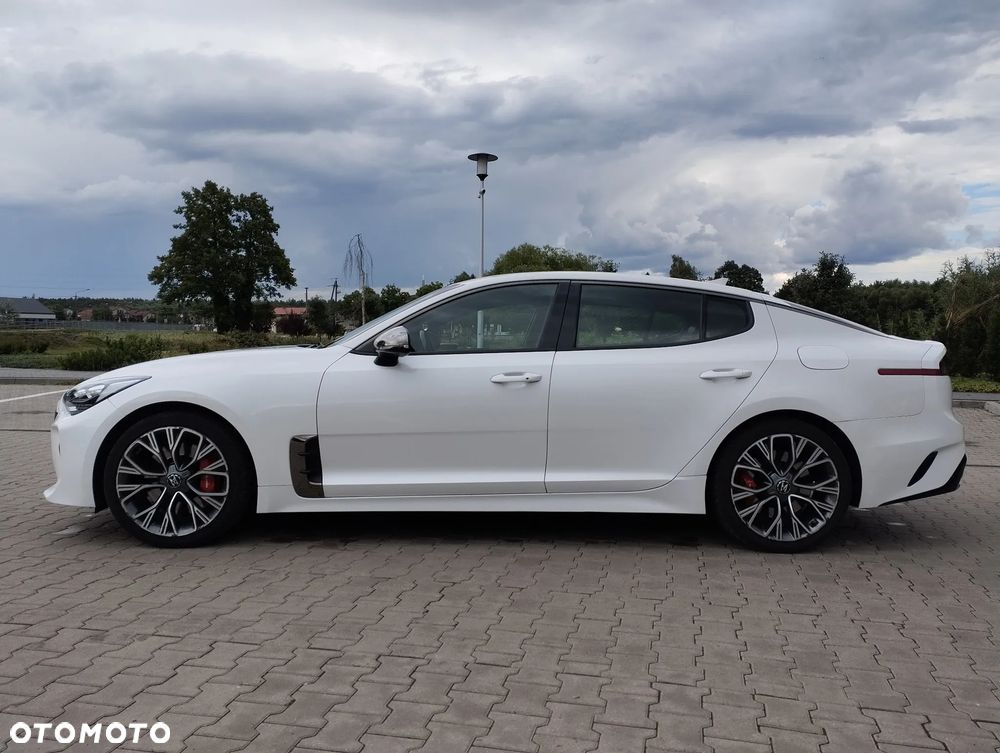 Kia Stinger 3.3 T-GDI V6 GT AWD - 14