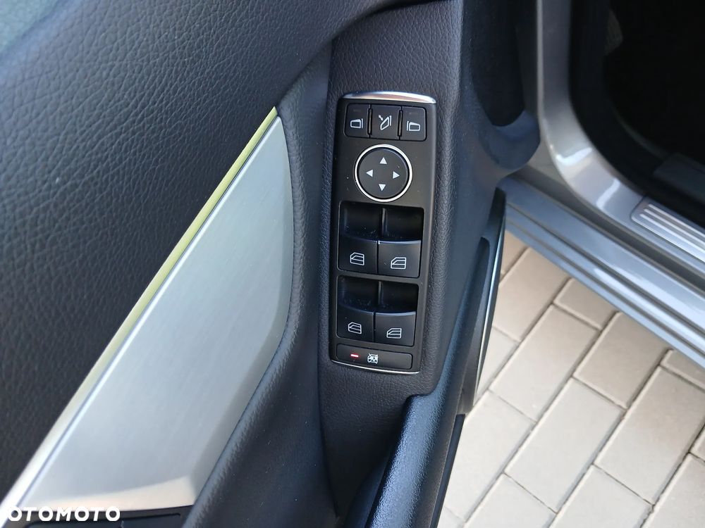 Mercedes-Benz Klasa C 200 7G-TRONIC Avantgarde Edition - 25