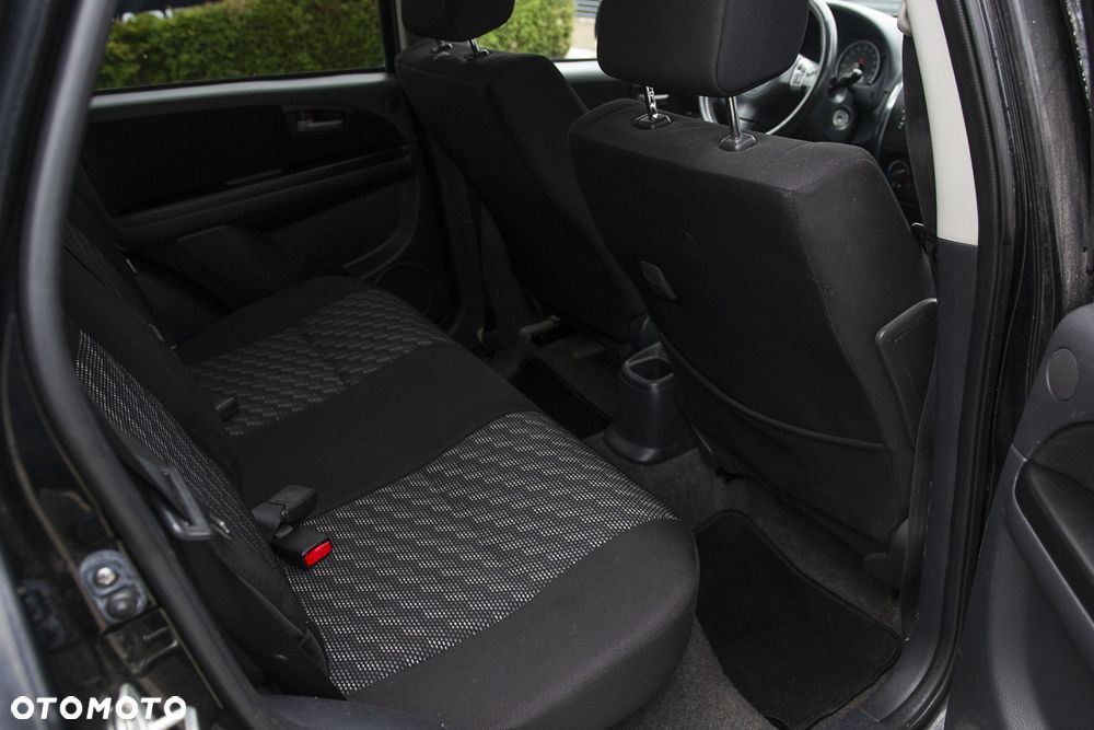 Suzuki SX4 1.6 VVT 4x2 Comfort - 18