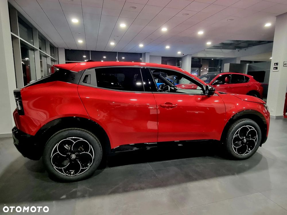 Alfa Romeo Junior 1.2 mHEV Ibrida Q4 eDCT - 3
