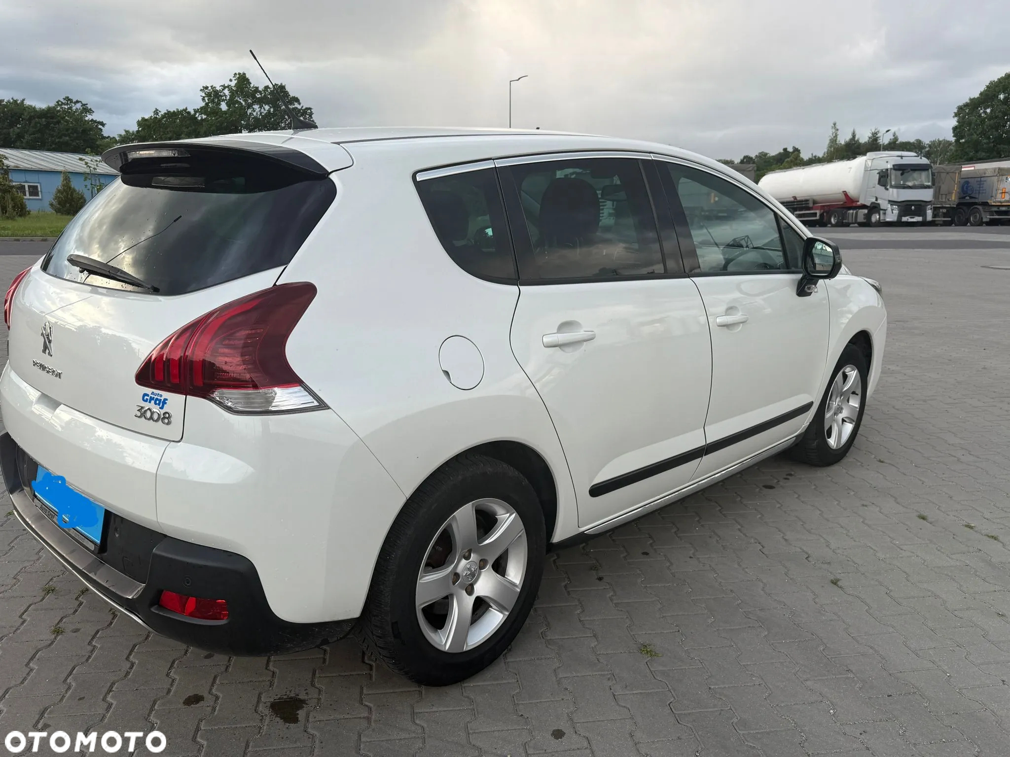 Peugeot 3008 2.0 HYbrid4 - 4