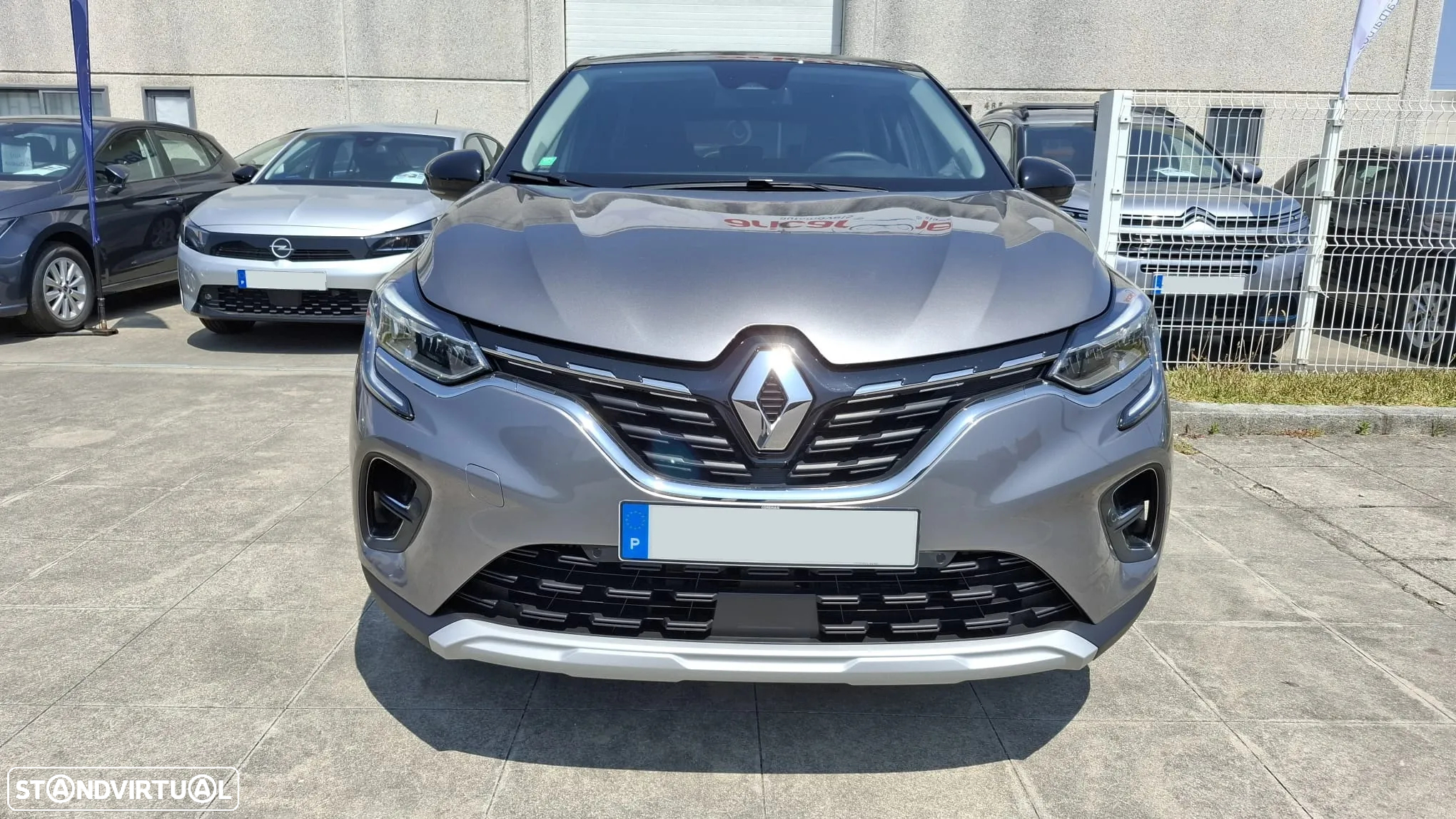 Renault Captur 1.0 TCe Techno Bi-Fuel - 2