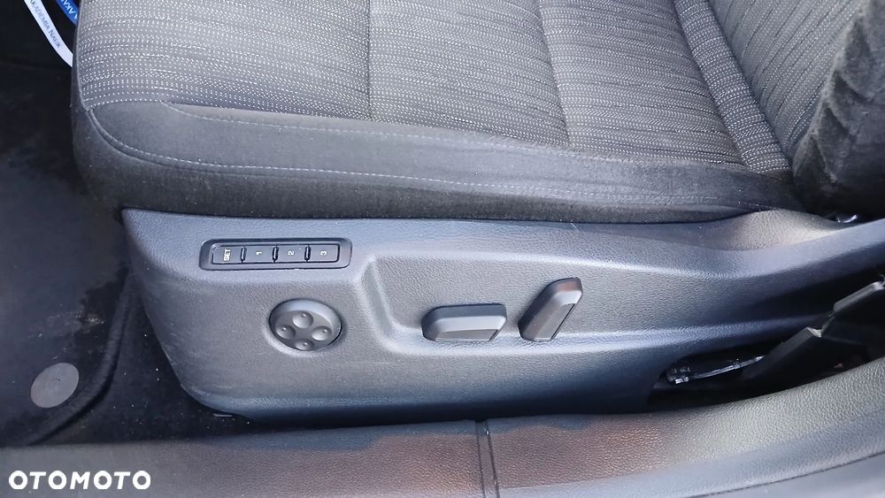 Skoda Superb 1.6 TDI GreenLine - 24