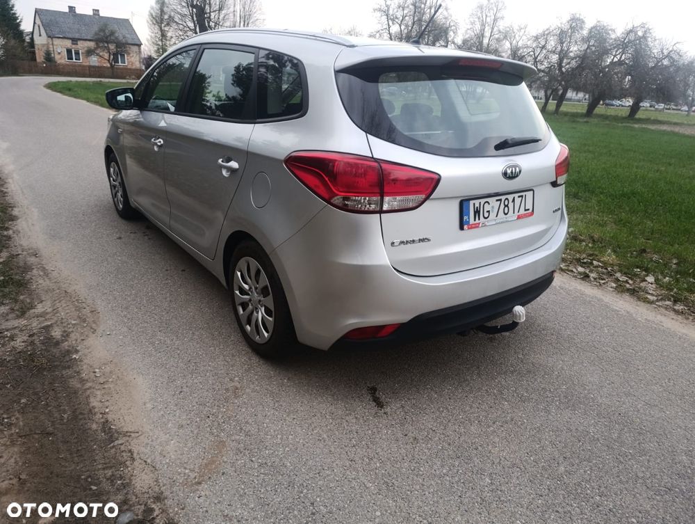 Kia Carens 1.7 CRDi 115 Dream Team Edition - 15