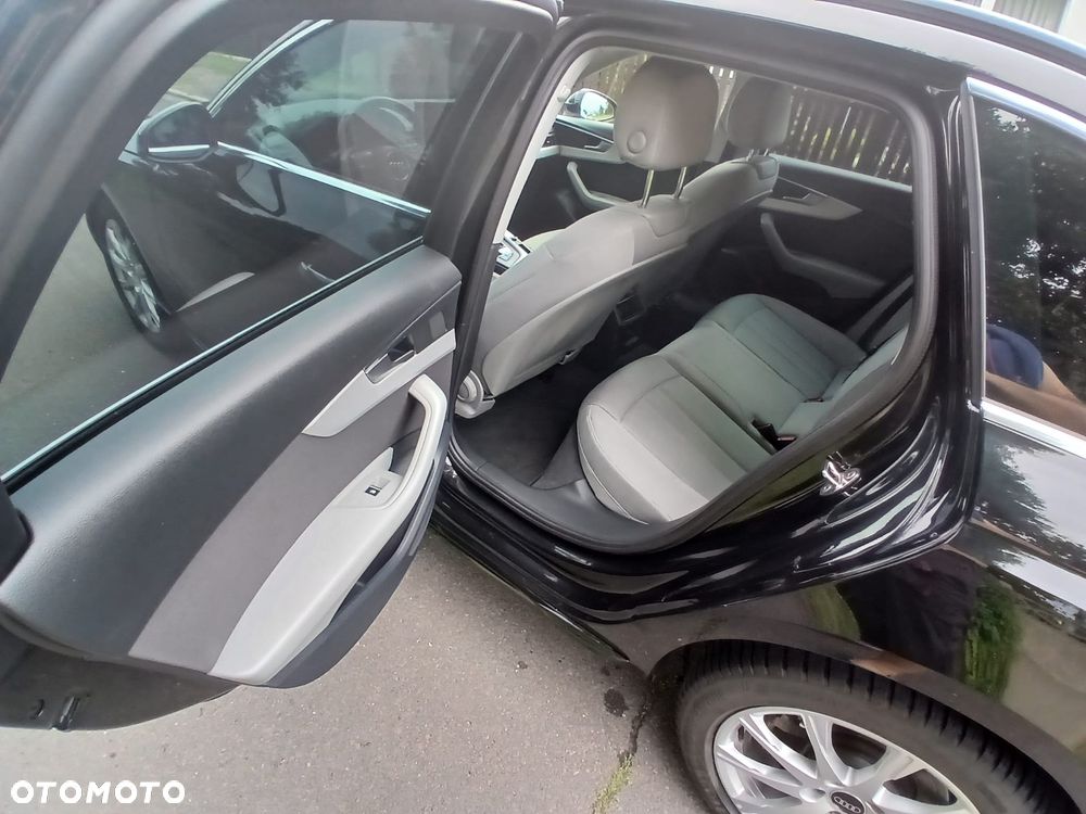 Audi A4 Avant 30 TDI mHEV Advanced S tronic - 31