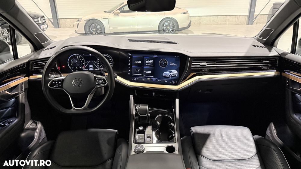 Volkswagen Touareg 3.0 V6 e-Hybrid 4Motion Aut. Atmosphere - 6
