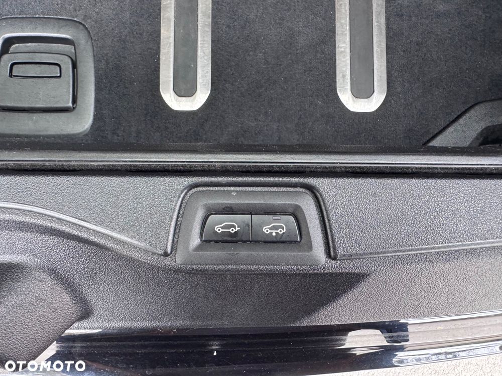 BMW X5 xDrive40i - 18