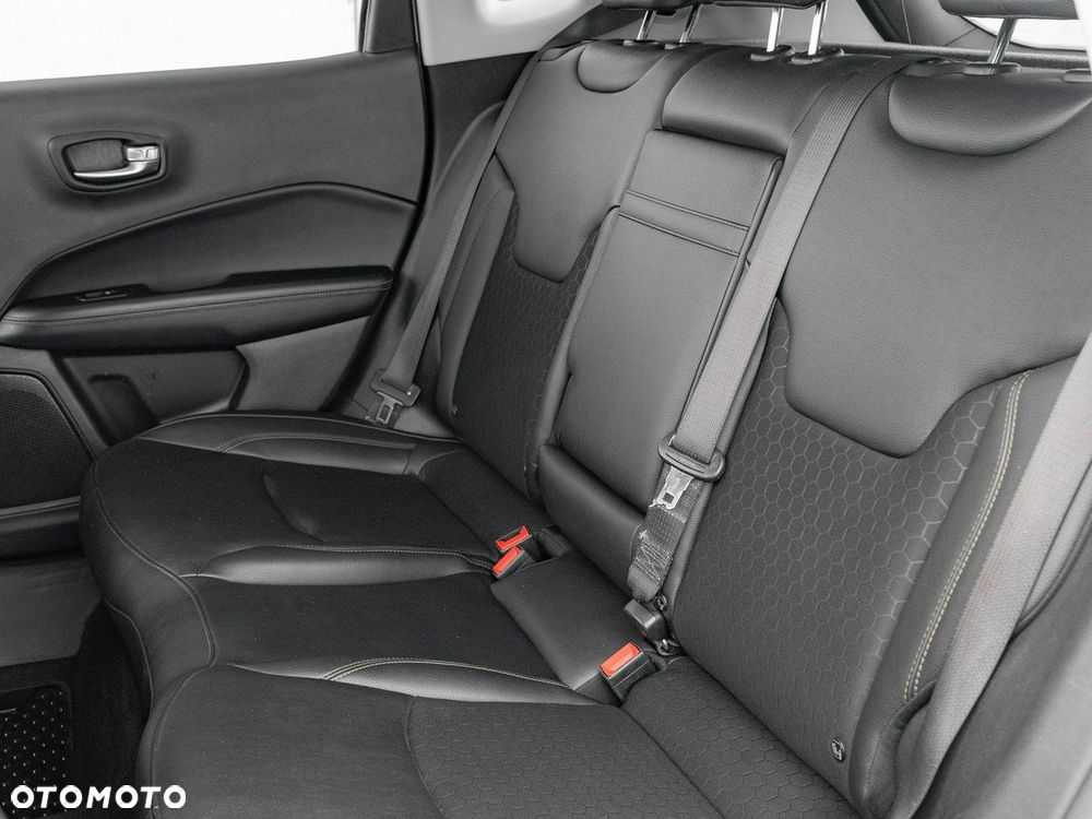 Jeep Compass 1.3 TMair Limited FWD S&S DDCT - 26