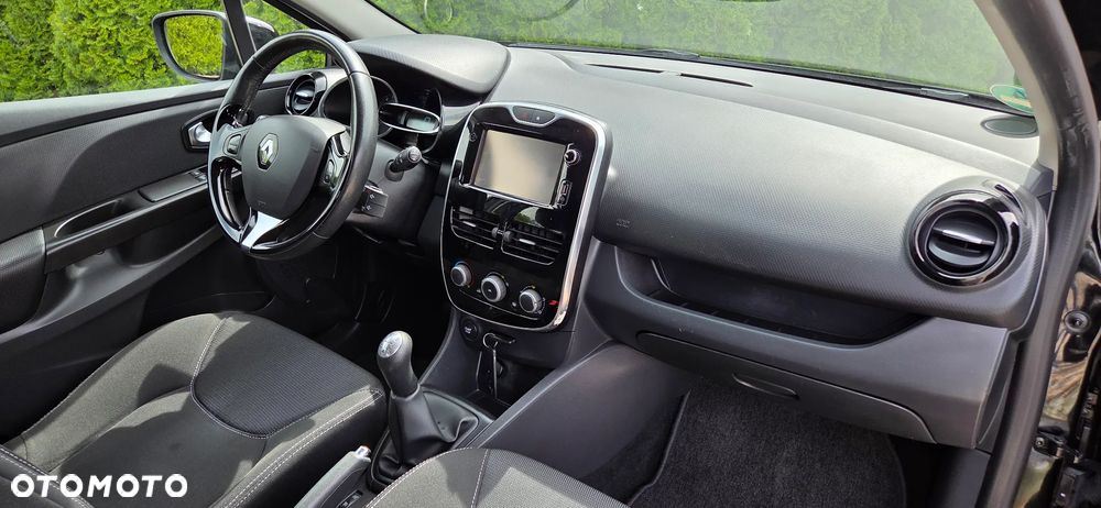 Renault Clio - 28