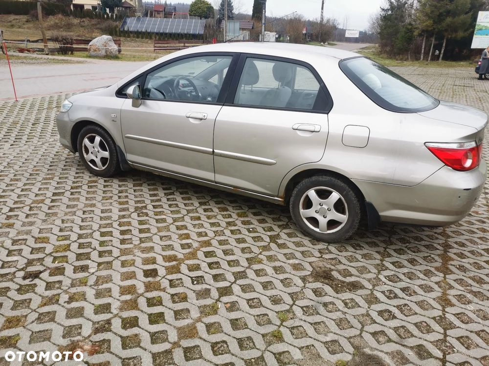 Honda City 1.4 Comfort - 4