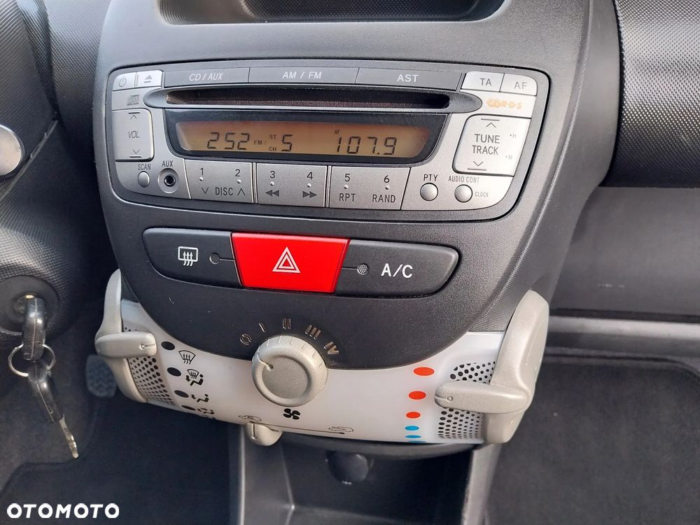 Citroën C1 1.0 Selection - 11