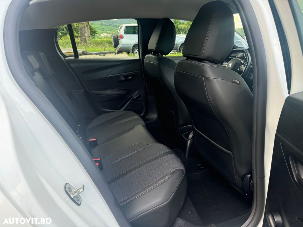 Peugeot 208 PureTech 75 Allure Pack - 10