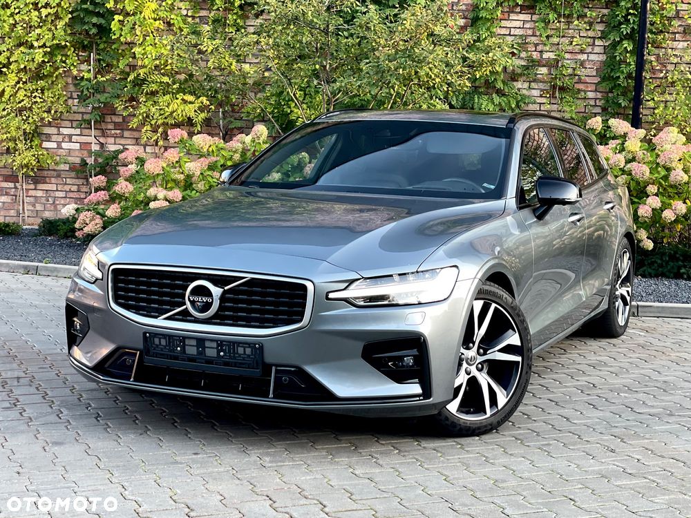 Volvo V60 D4 R-Design - 1
