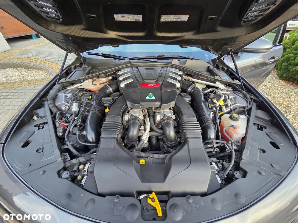 Alfa Romeo Giulia 2.9 V6 Bi-Turbo AT8 Quadrifoglio - 21