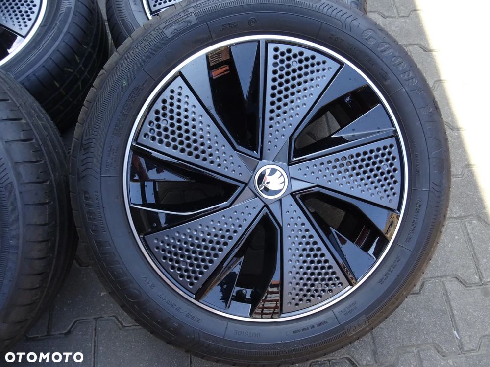 5x112x57 6,5Jx17 ET40 Skoda Koła letnie - 4