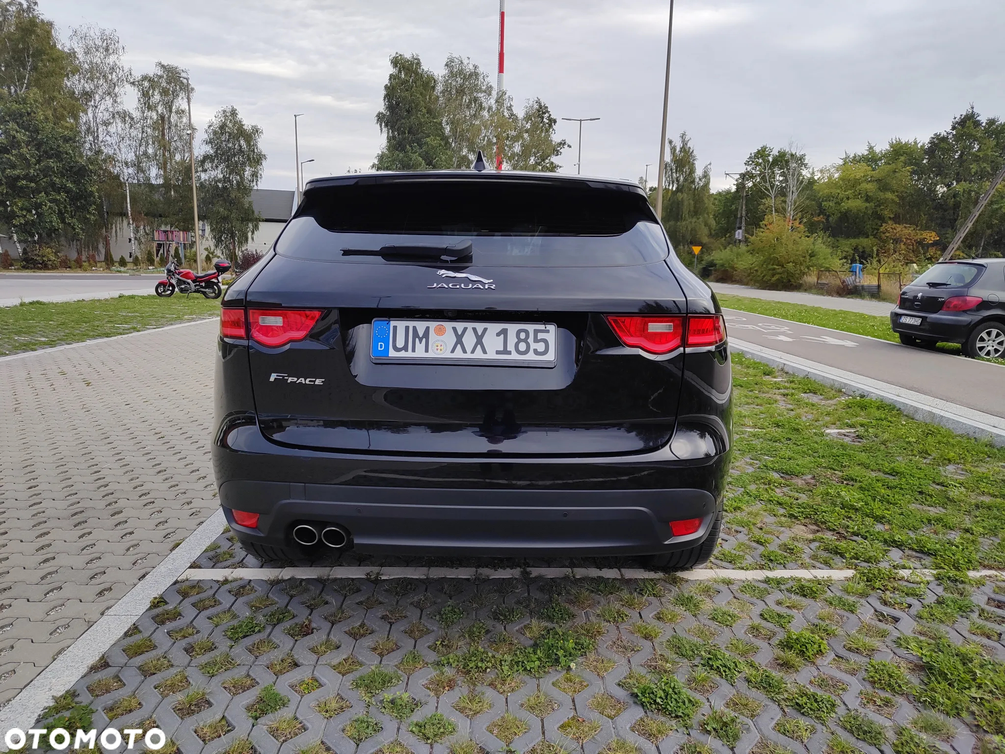 Jaguar F-Pace 2.0 i4D AWD Pure - 7