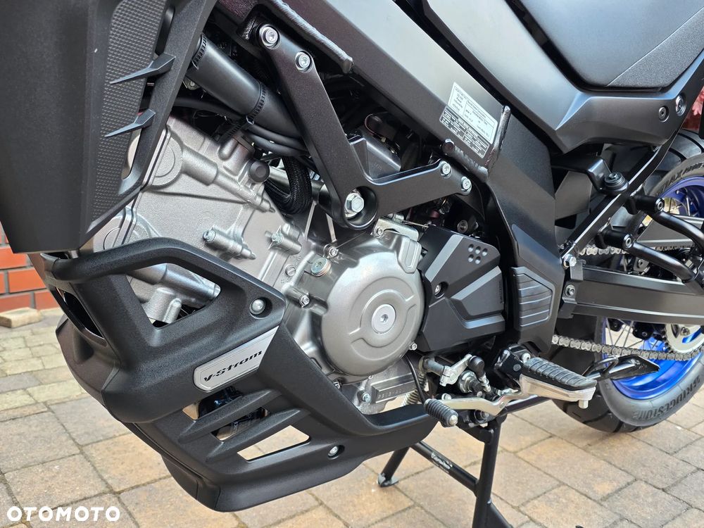 Suzuki V-STROM - 7