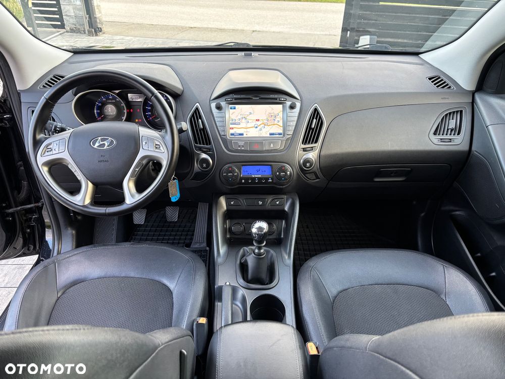 Hyundai ix35 1.6 2WD Fifa World Cup Edition - 28