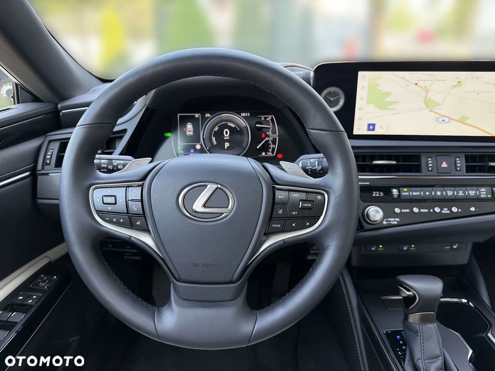 Lexus ES 300h Prestige - 19