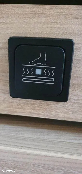 KNAUS 750 UDF DOSTĘPNA NA PLACU - 9