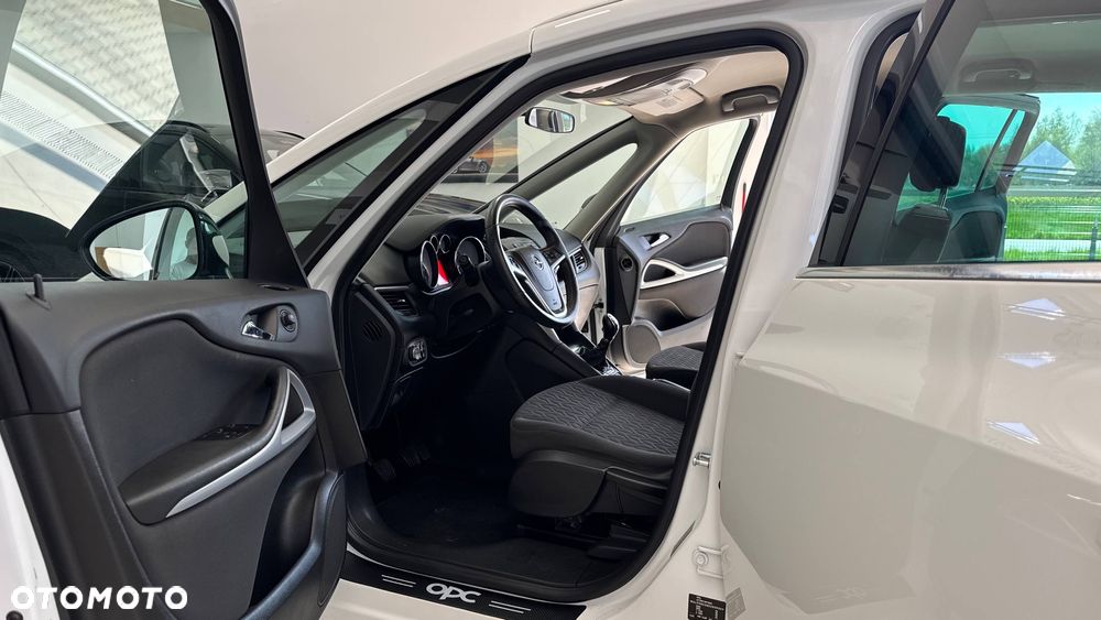 Opel Zafira 1.6 D Start/Stop Active - 25