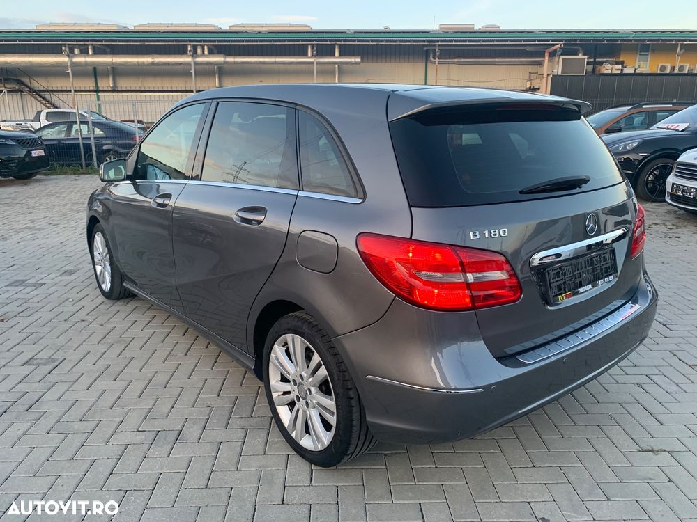 Mercedes-Benz B - 19