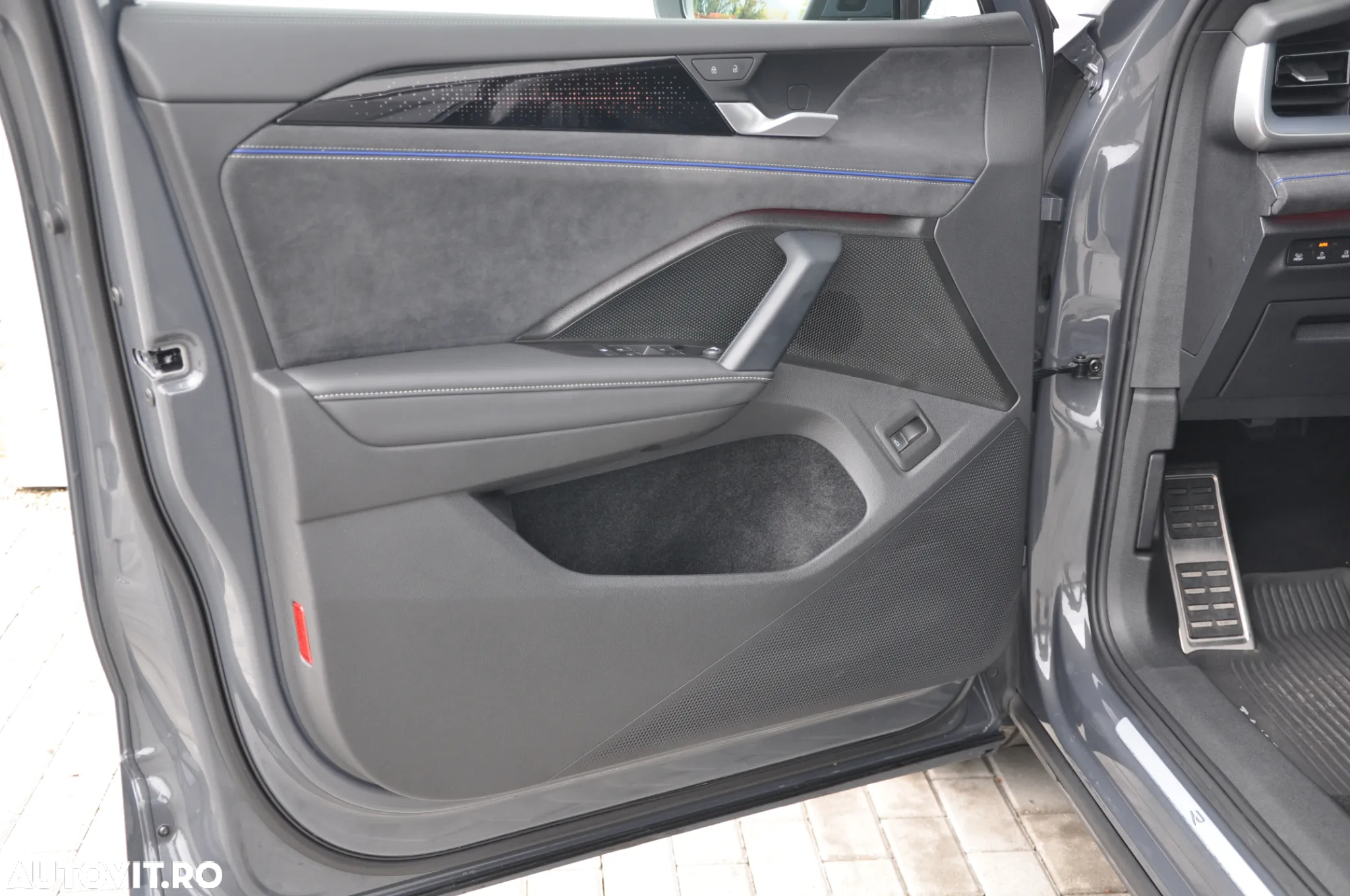 Volkswagen Tayron 2.0 TDI 4Motion DSG R-Line - 12