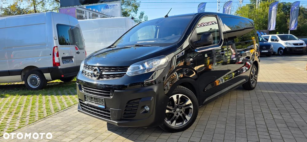 Opel Vivaro 2.0 177KM 5-osób Automat 8-biegów