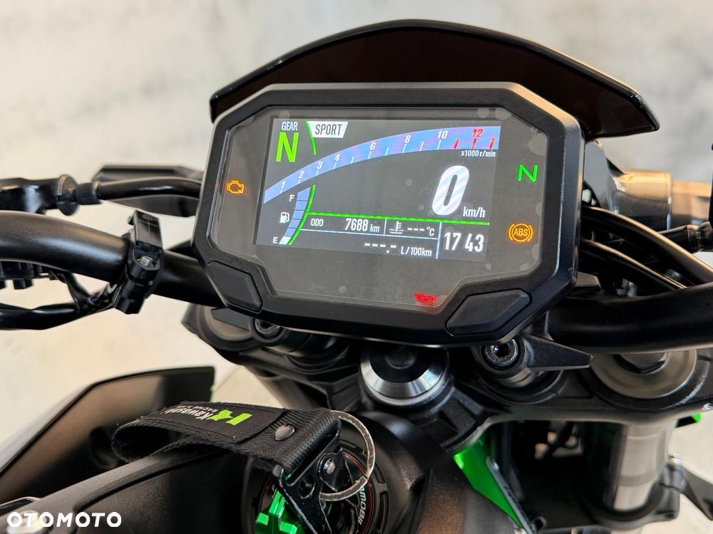 Kawasaki Z 900 - 7