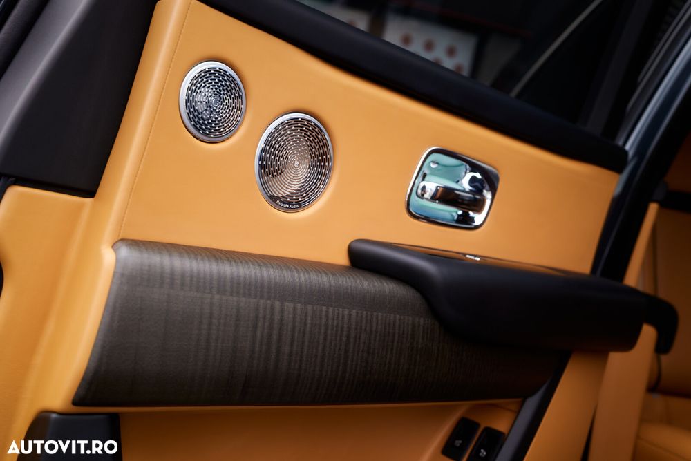 Rolls-Royce Cullinan - 21