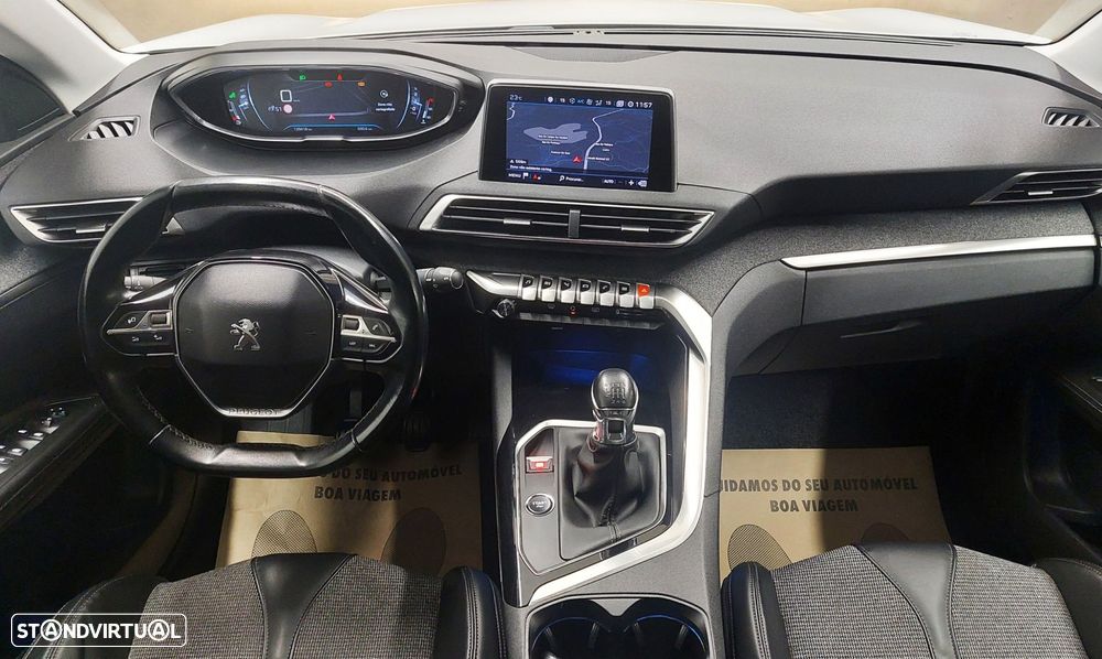 Peugeot 3008 1.2 PureTech Allure - 16