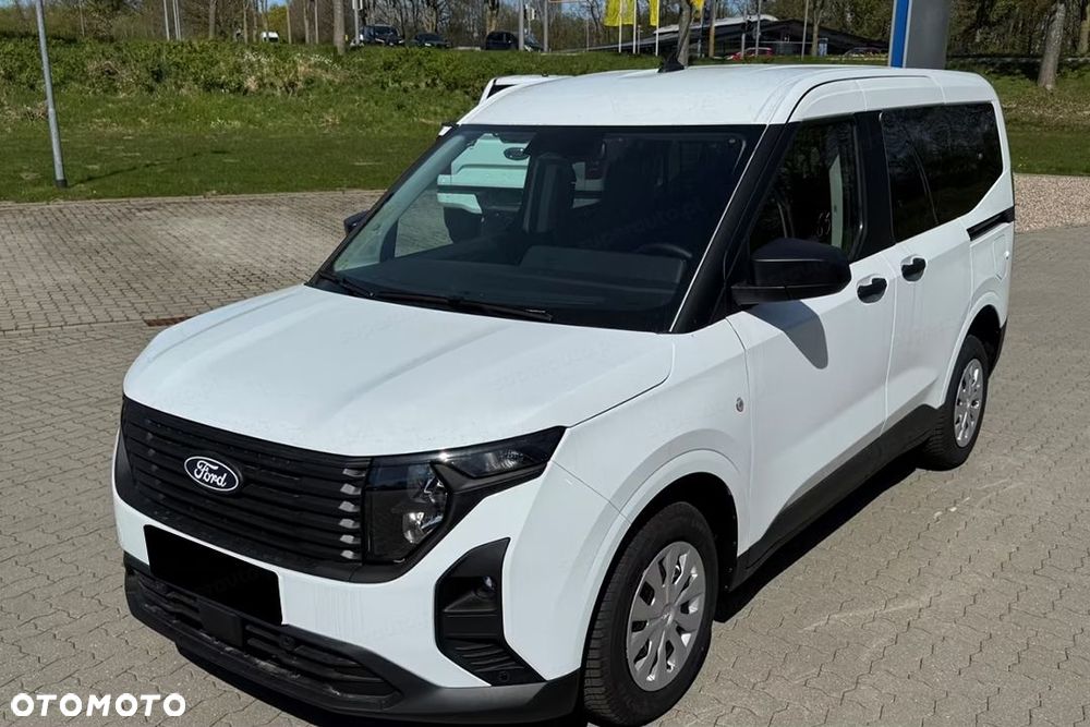 Ford Transit Courier - 3
