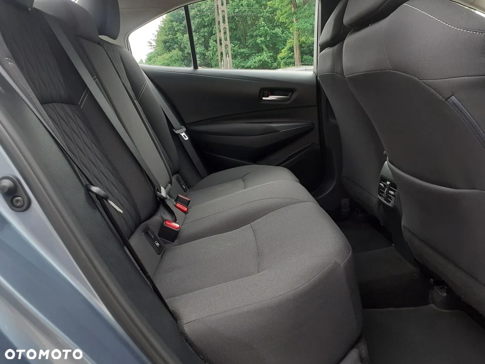 Toyota Corolla - 23
