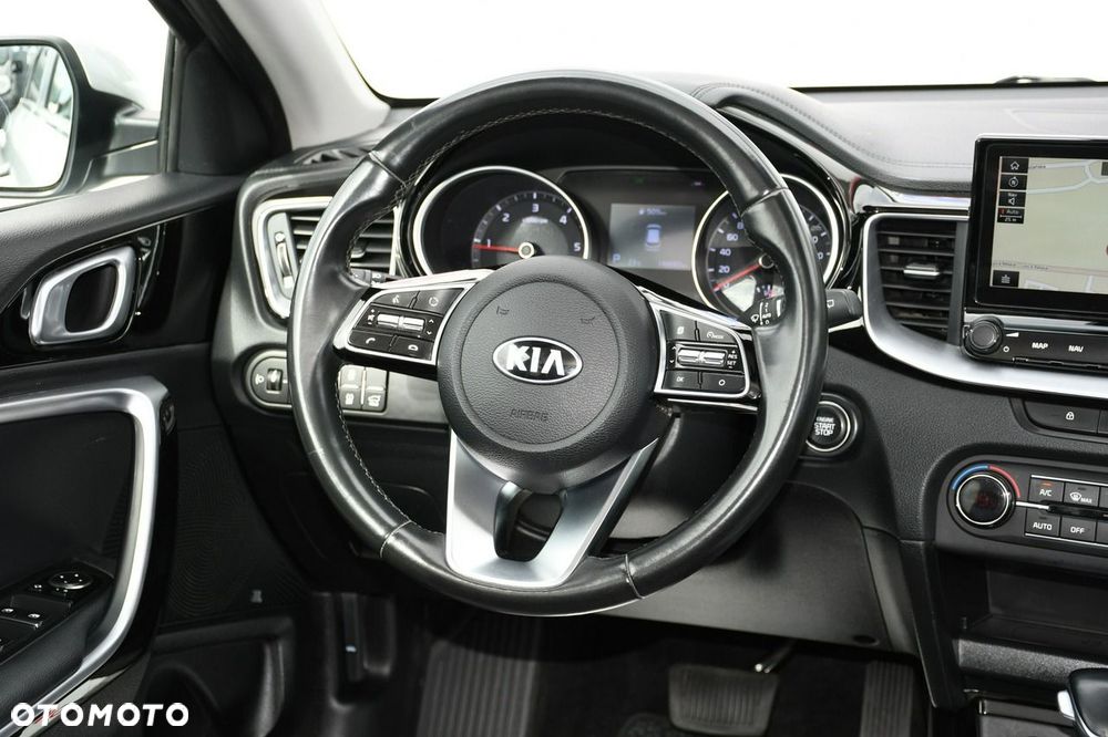 Kia Ceed - 23