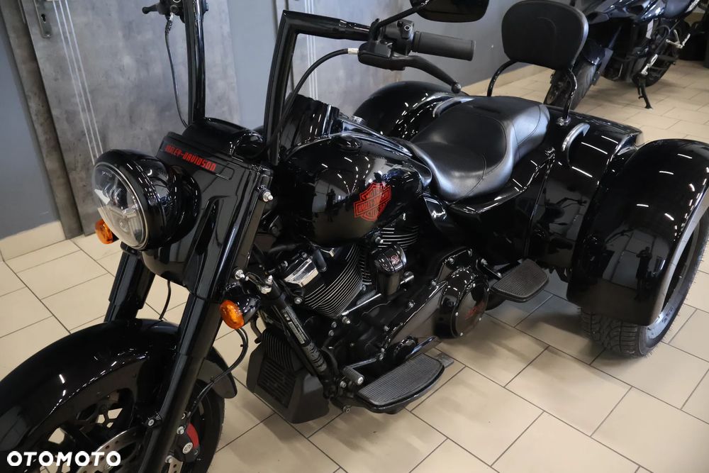 Harley-Davidson Trike Freewheeler - 21