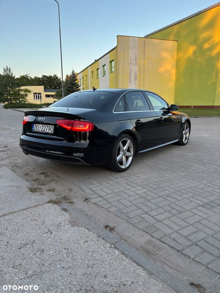 Audi A4 Limousine - 5