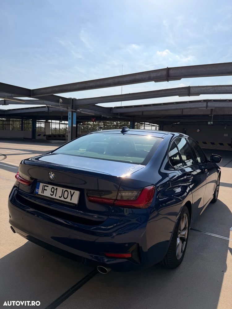BMW Seria 3 318d Aut. - 12