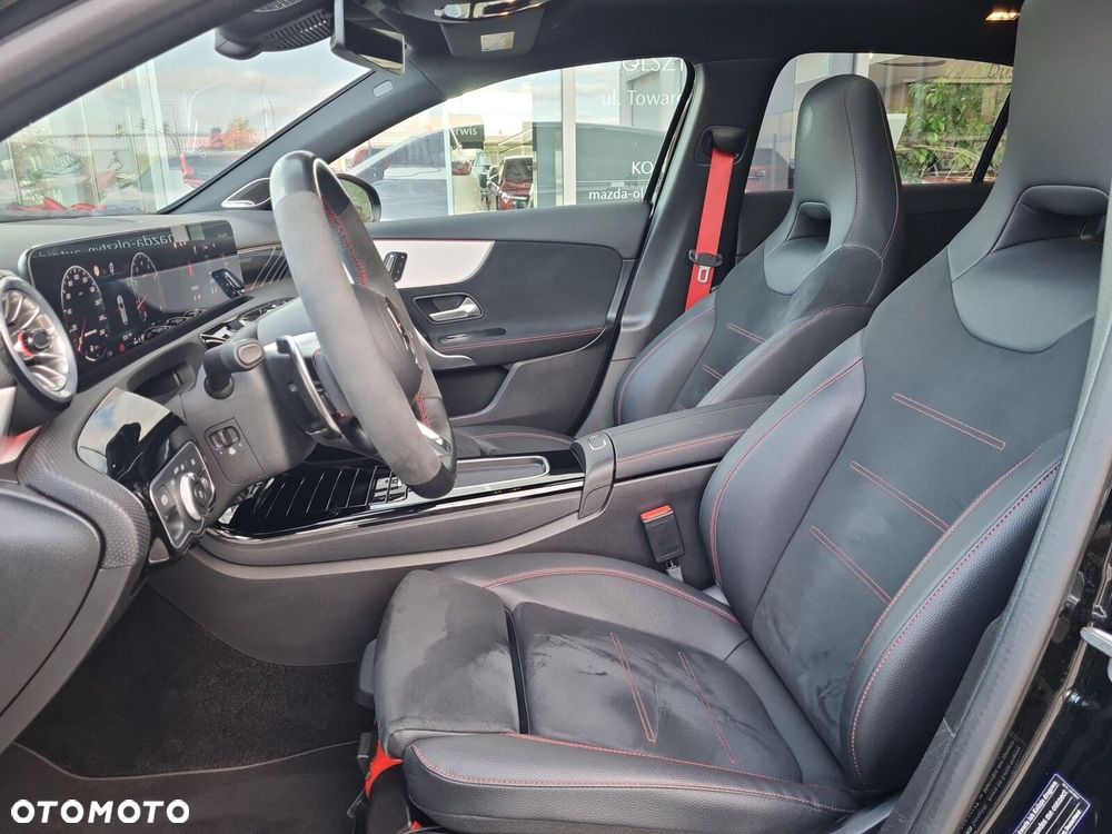 Mercedes-Benz Klasa A 35 AMG 4-Matic 8G-DCT - 14