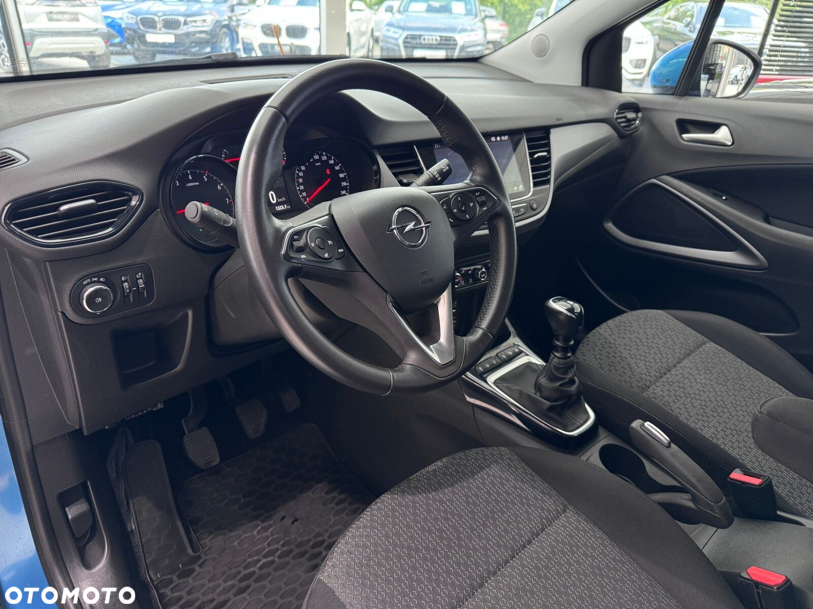 Opel Crossland X - 8