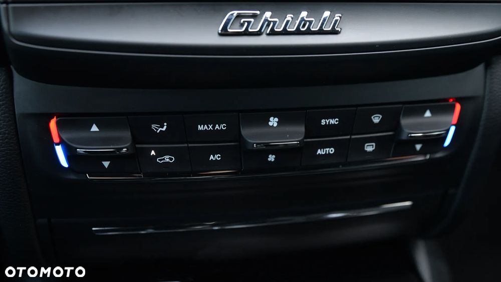 Maserati Ghibli Diesel - 37