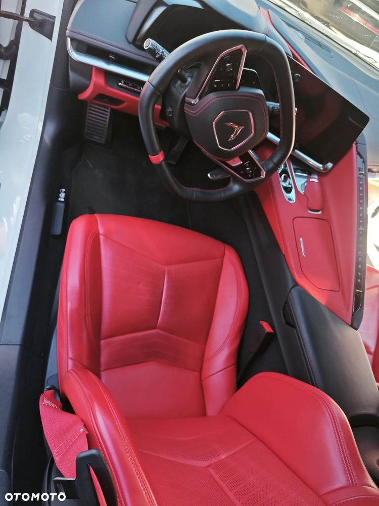 Chevrolet Corvette - 13
